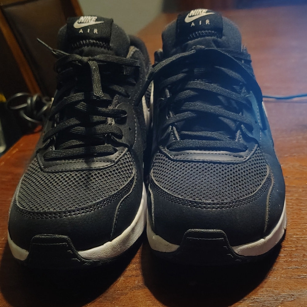 Nike Black and White Women's Sneakers